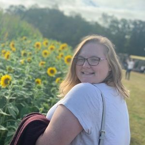 Meet your Posher, Olivia